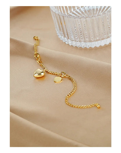 Dainty Heart Link Bracelet – Chic & Stylish