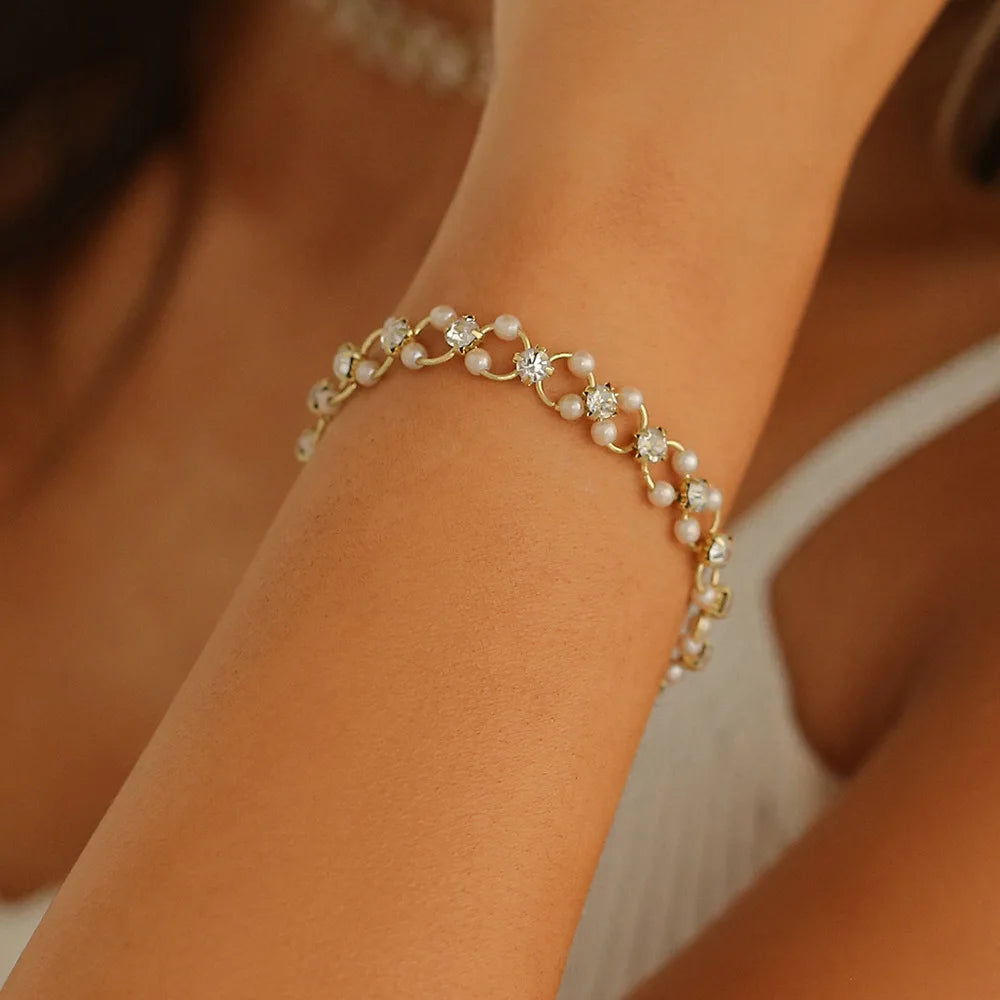 Elegant Pearl Heart Bracelet Set – Timeless Beauty & Grace