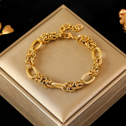 Classic Twisted Bangle Bracelet – 316L Stainless Steel & 18K Gold Plated