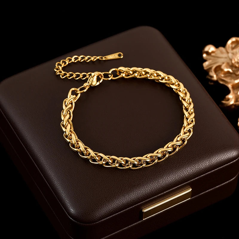 Elegant Tree of Life Bracelet – 18K Gold Plated Stainless Steel for Women