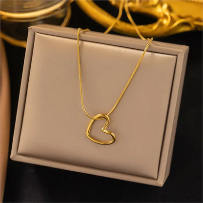 Twist Hollow Heart Pendant Necklace – Stainless Steel Clavicle Chain