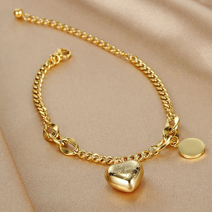 Dainty Heart Link Bracelet – Chic & Stylish