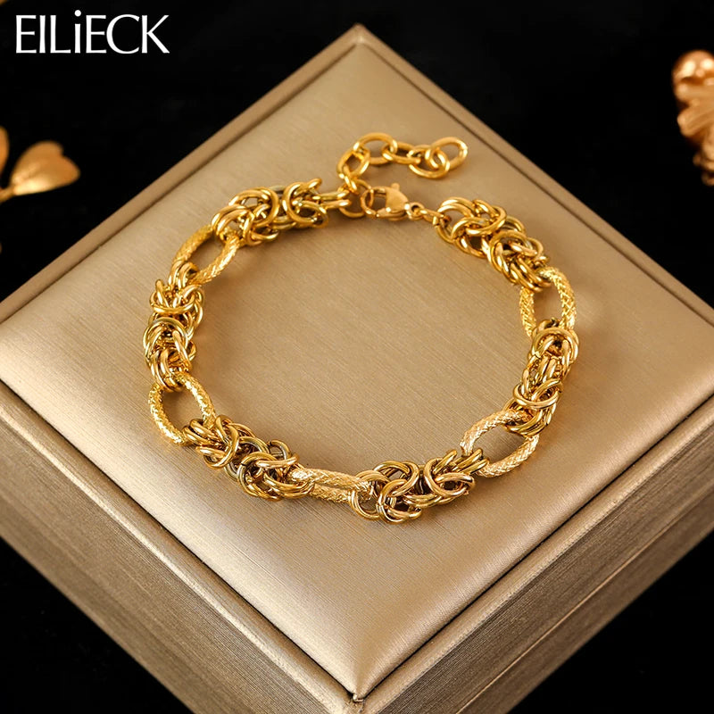 Classic Twisted Bangle Bracelet – 316L Stainless Steel & 18K Gold Plated