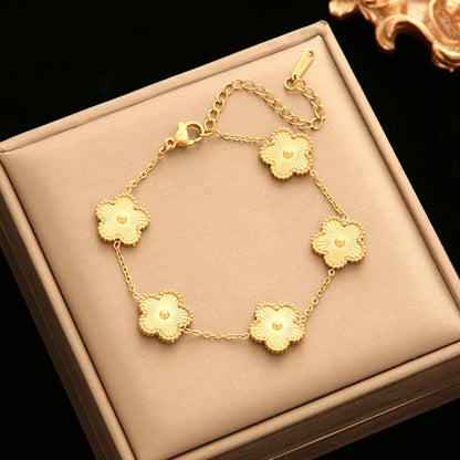 Elegant Stainless Steel Clover Bracelet – Gold Color Flower Charm Wrist Chain