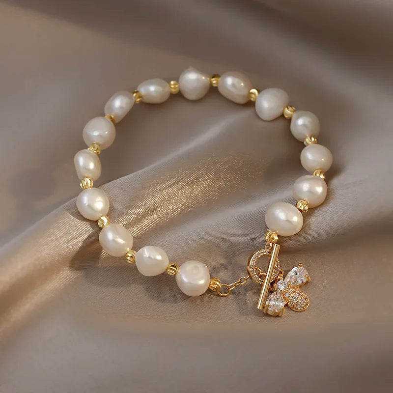 Elegant Pearl Heart Bracelet Set – Timeless Beauty & Grace