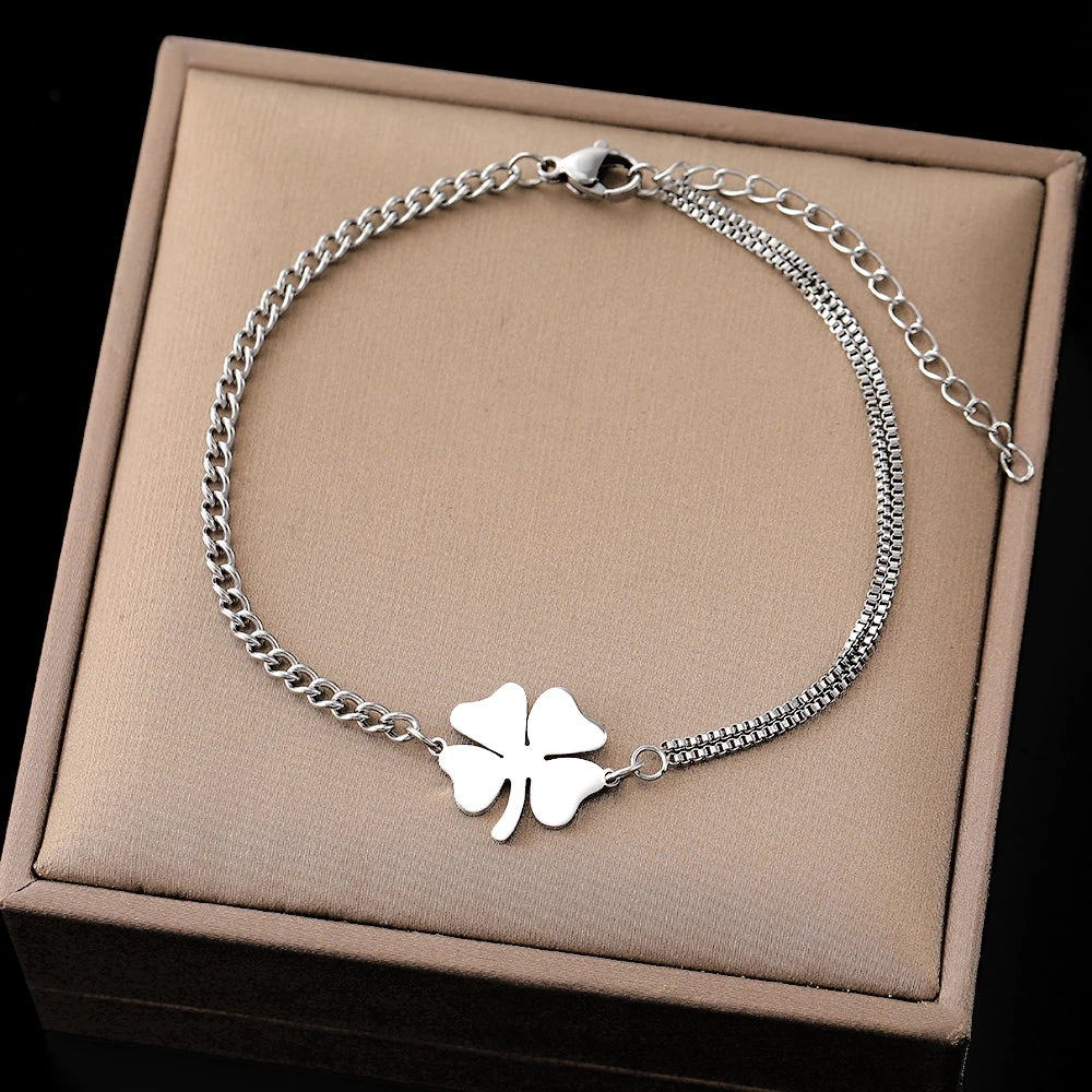 Stylish Lucky Clover Chain Bracelet – High-Quality Stainless Steel