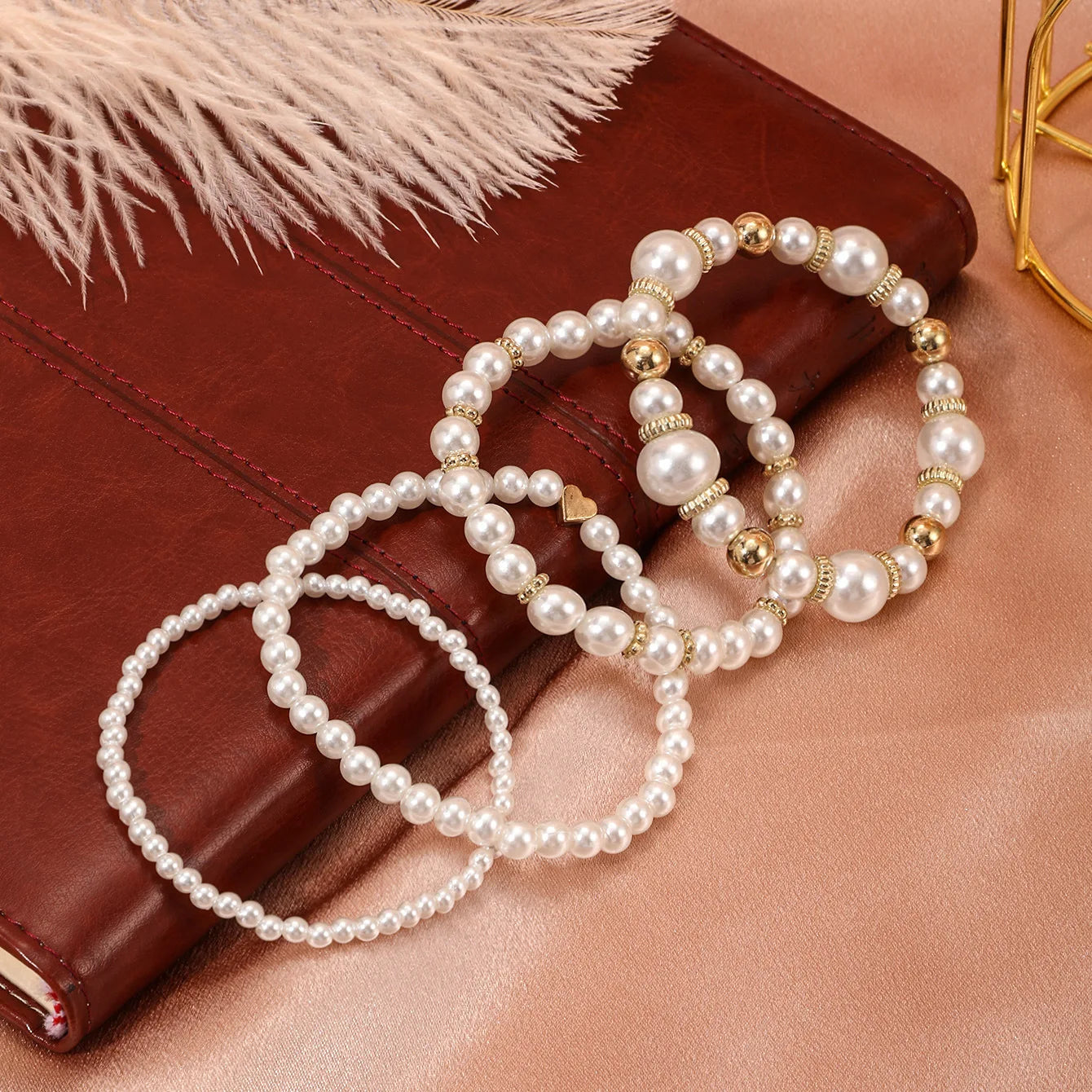 Elegant Pearl Heart Bracelet Set – Timeless Beauty & Grace